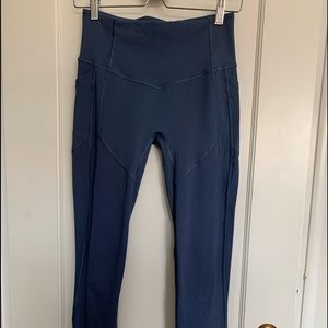 Lululemon All The Right Places 28” Blue Sz 6